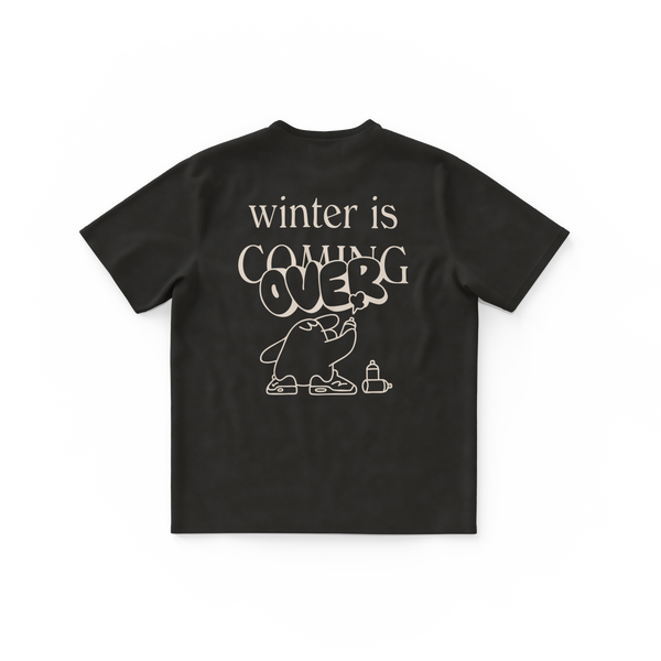 WINTER IS OVER・T-shirt ample unisexe・Noir délavé